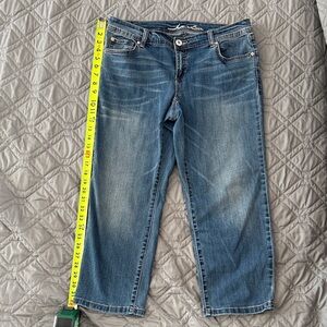 INC International Concepts Blue Cropped Jeans